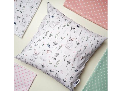 Obliečka na vankúš Zajko na lúke
