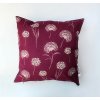 Obliečka na vankúš Púpava na bordovom podklade