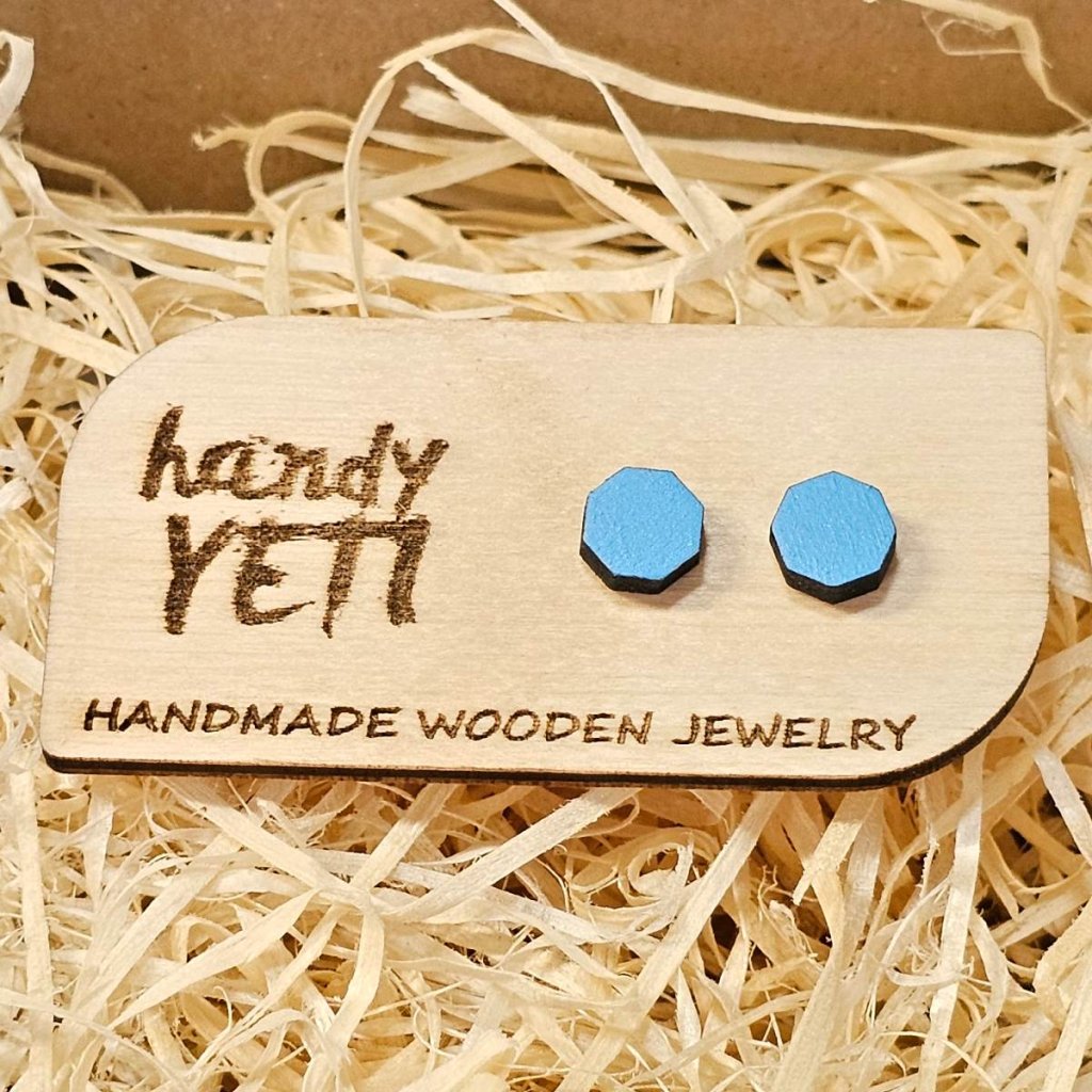 drevene nausnice svetlemodre oktagon 1