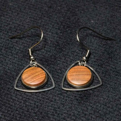 Dřevěné náušnice visací ze dřeva švestky s motivem trianglu