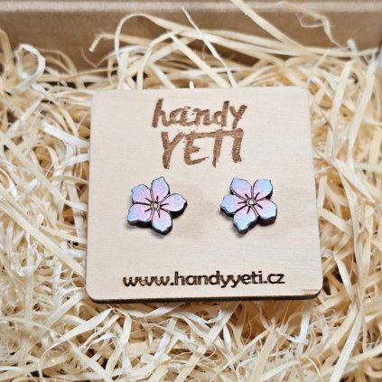 drevene nausnice modroruzova kytka 1