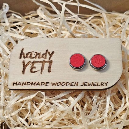 cervene drevene nausnice v kovove puzete 8mm 2