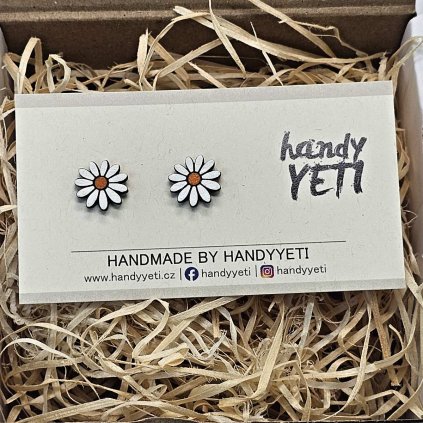 drevene nausnice kopretina 3