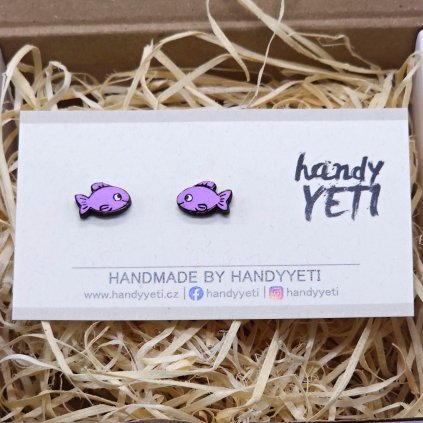 drevene nausnice levandulova koralova rybka 1