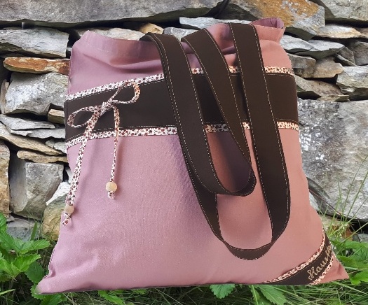 ORIGINÁLNÍ PLÁTĚNÉ TAŠKY - GARANTUJEME VÁM, ŽE VAŠE JE TA JEDINÁ