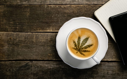 Die Kombination von CBD und Kaffee - welche Wirkung hat sie?