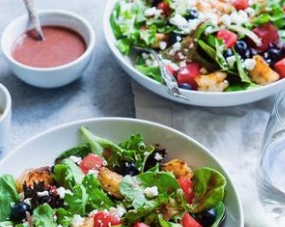 Duftendes Salatdressing mit Hanfsamenöl