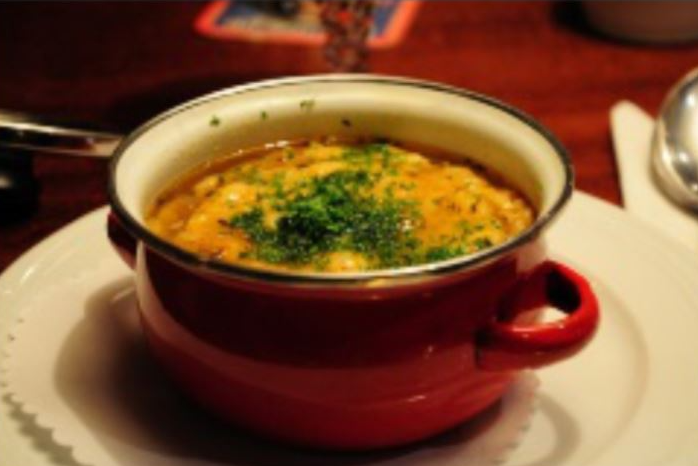 Zwiebelsuppe mit Hanftee Mischung