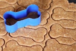 Kekse für Hunde mit Hanf - eifach, schnell und lecker