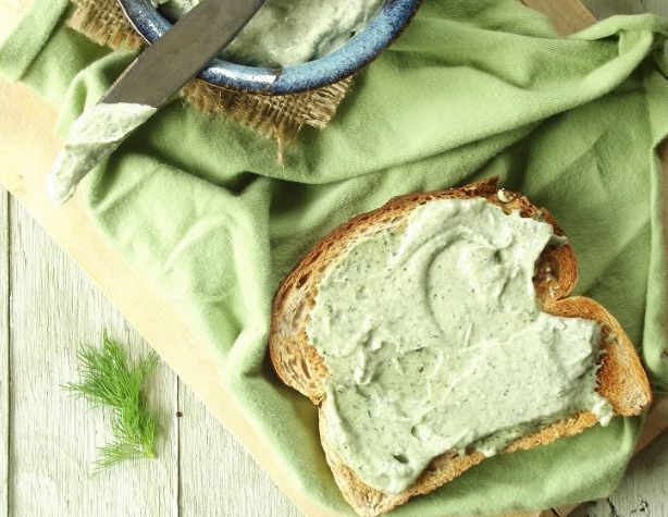 Knoblauch-Dill-Hanfkäse