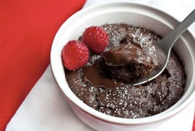 Mikrowellen-Schokoladen-flüssiger Lava Kuchen