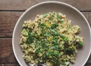 Risotto mit Avocado und Hanfsamen