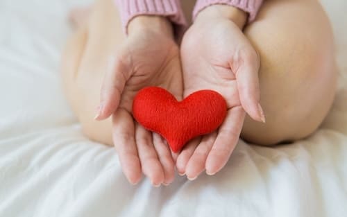 Wie CBD das Herz beeinflusst und mit Medikamenten interagiert