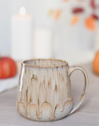 Někdy stéká moc, někdy málo. Tahle barevná kombinace je strašně nevyzpytatelná a já už s ní nerada pracuju 🫠. Vynasnažím...