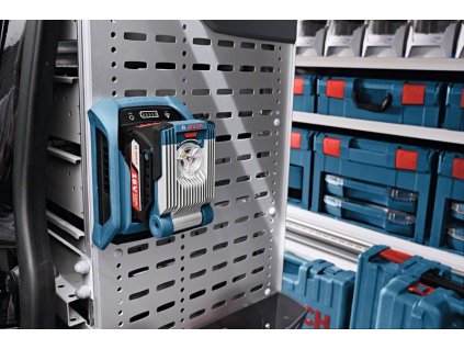 BOSCH Automatická nabíječka GAL 1830 W-DC s bezdrátovým nabíjením