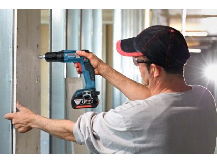 BOSCH GSR 18 V-EC TE + MA 55 2x5,0Ah