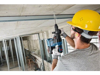BOSCH GBH 18V-26 F