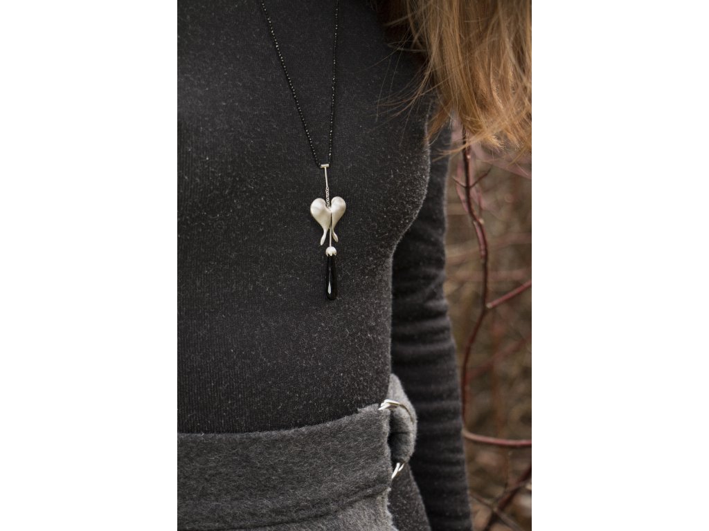 Black Heart Flower Necklace Silver Onyx Hanu Lamr