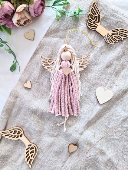 macrame andelka poupenkova blond drevena kridla hany dekorace 03
