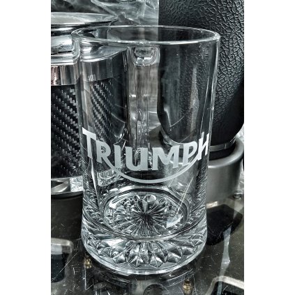 Půllitr S Logem Triumph komprese