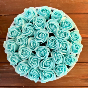 Pastelově modrá růže