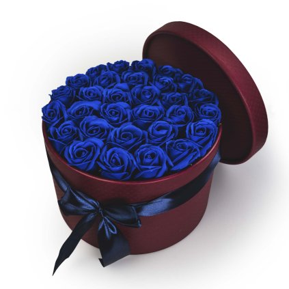 Královsky modré mýdlové růže v květinovém bordó boxu - 29 růží