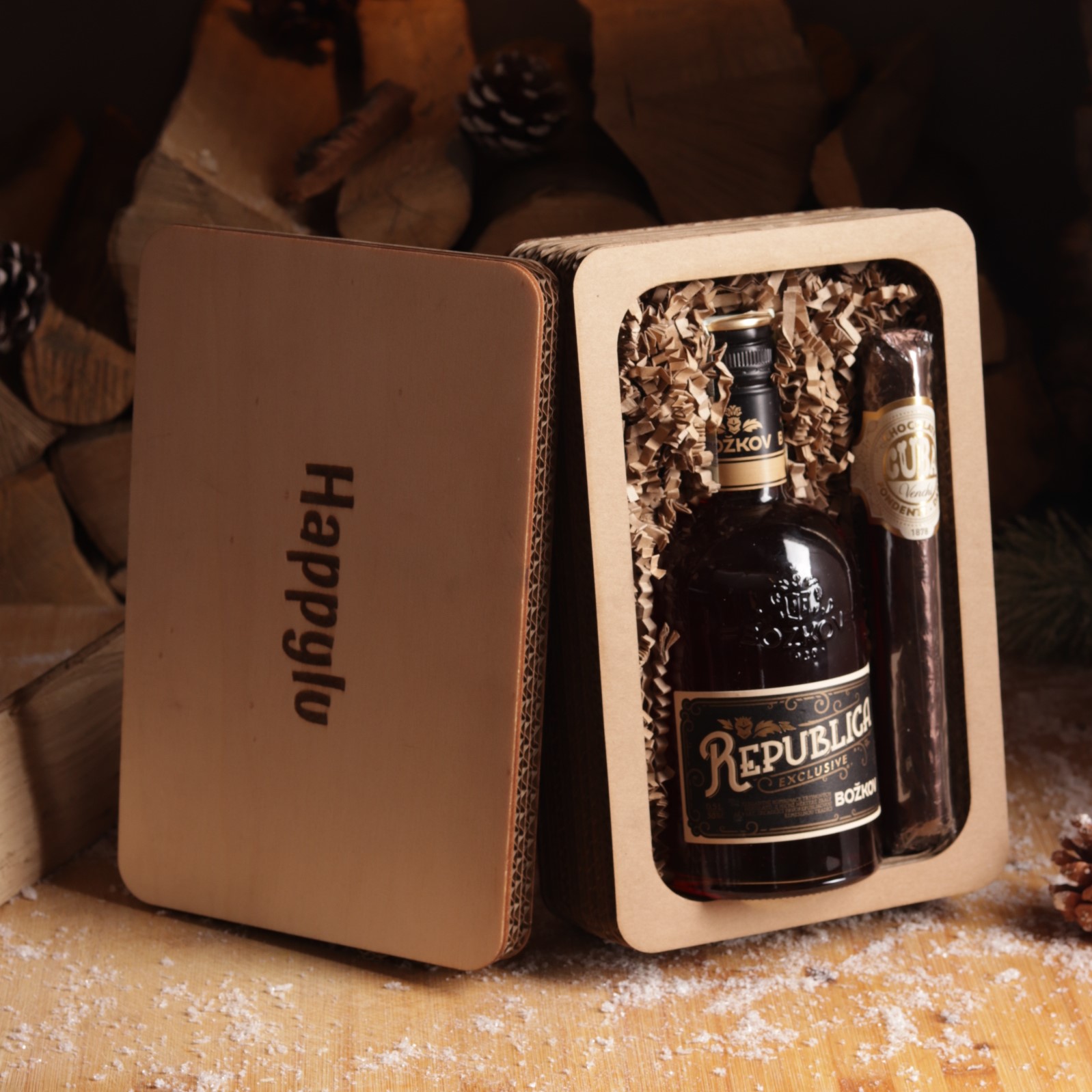 Rum Republica v dárkové krabičce Happylu