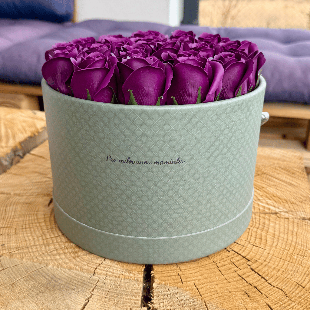Mýdlové růže pro maminku Zvolte barvu flower boxu: Růžová
