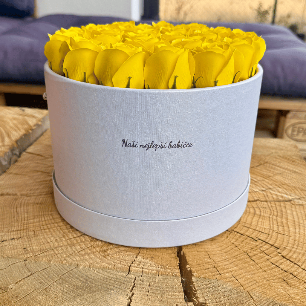 Mýdlové růže pro babičku Zvolte barvu růže: Červené růže