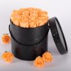Mýdlové růže ve flower boxu černém - broskvové růže