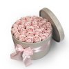Pastelově růžové mýdlové růže v květinovém stříbrném boxu - 29 růží