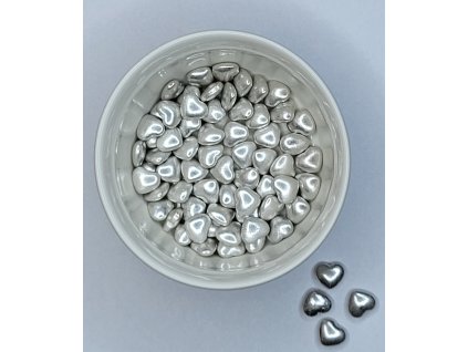 3D Stříbrná srdíčka 1,2cm 💖 - cukrové zdobení na dorty