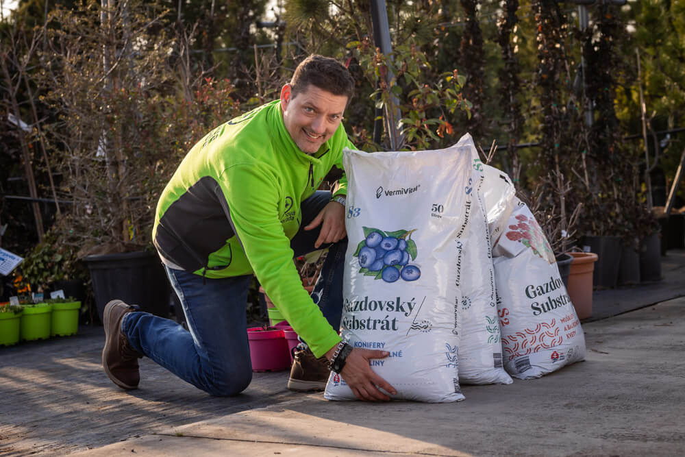 Gazdovský substrát na kyslomilné rastliny -  substrát na čučoriedky a iné