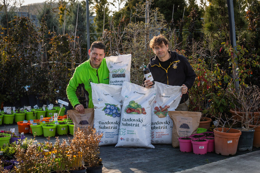 Gazdovský substrát na čučoriedky, brusnice a iné kyslomilné rastliny - kyslý substrát