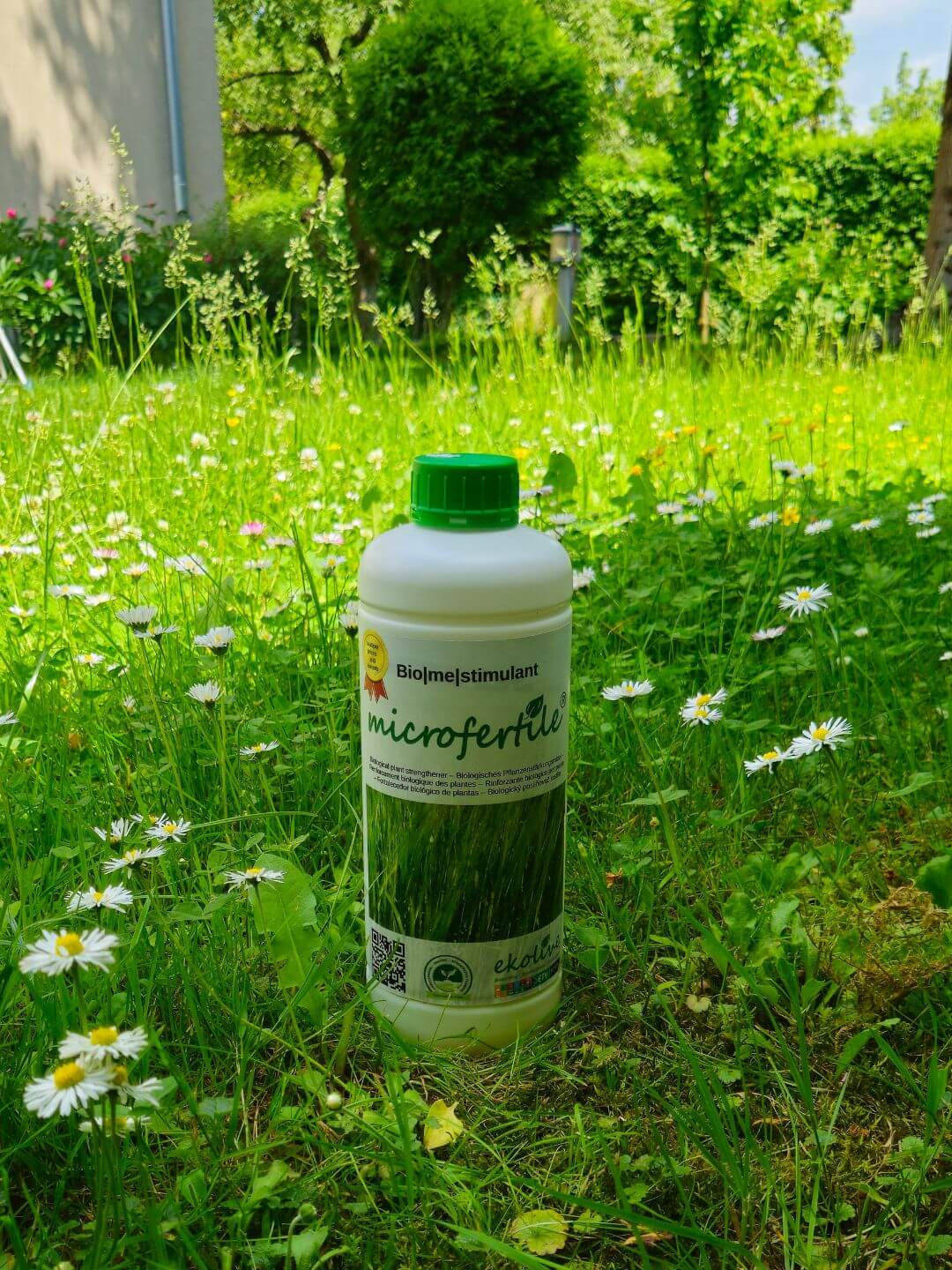 Pôdny biostimulant Microfertile v balíčku Maximálna transformácia na regeneráciu pôdy na happyterra