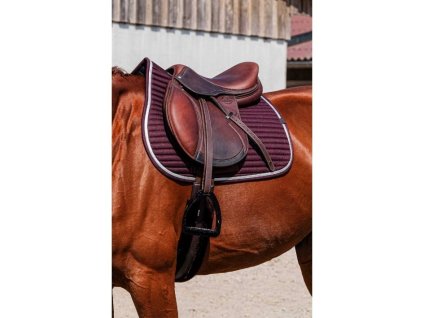 Všestranná podsedlová dečka EQUITHEME Spring burgundy VS
