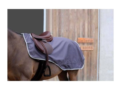 Nepromokavá bederní deka EQUITHEME Tyrex 1200D s fleecem béžová 125cm