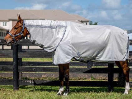 Deka proti hmyzu HORSEWARE Amigo Bug Plus s krkem silver/titanium grey & silver 125cm