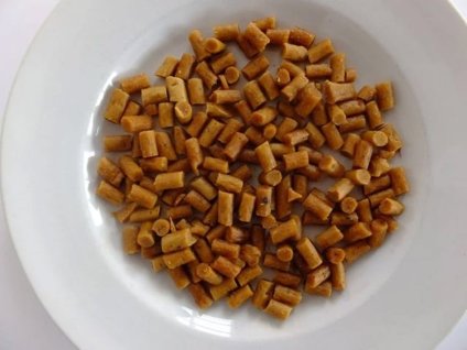 SALAČ tyčinka s lososem mini (1cm) 100g
