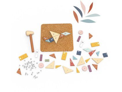 Zatloukání hřebíků