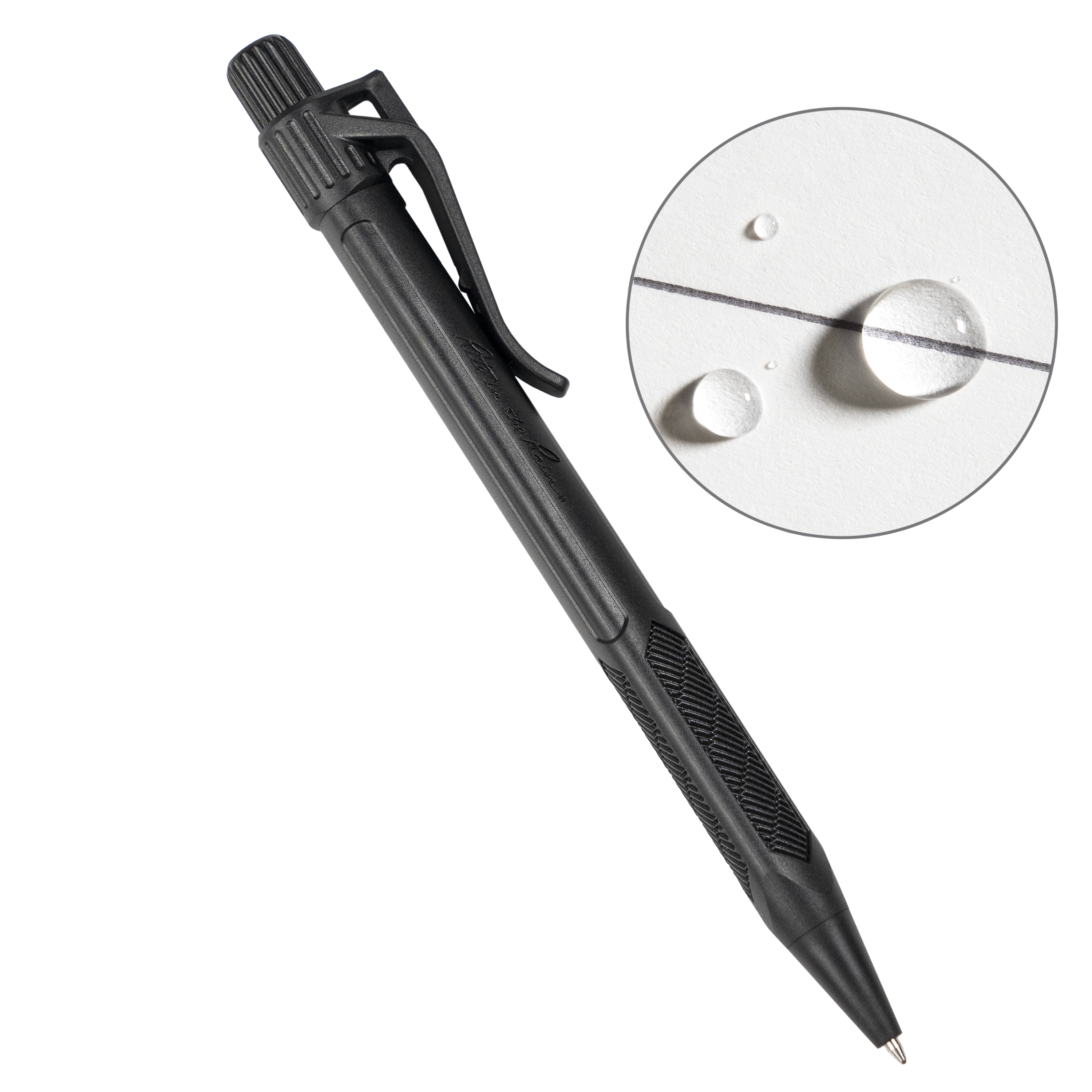 Píše skrz vodu, pot, mastnotu i bláto