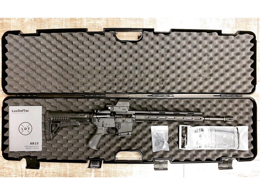 Limitovaný set samonabíjecí pušky AR 15 LUX Def Tec LONG BOW