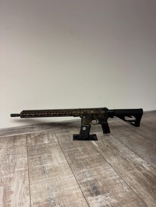 To se tu takhle sešli dvě ideální konfigurace @schmeisser_germany pro muže a ženu😀 - 14,5” - 223Rem - Oboustranná pojistka...