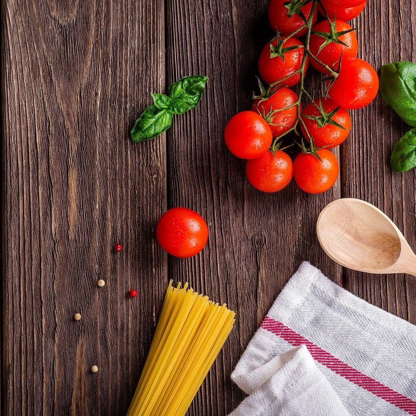 Jak se správně starat o pracovní desku v kuchyni