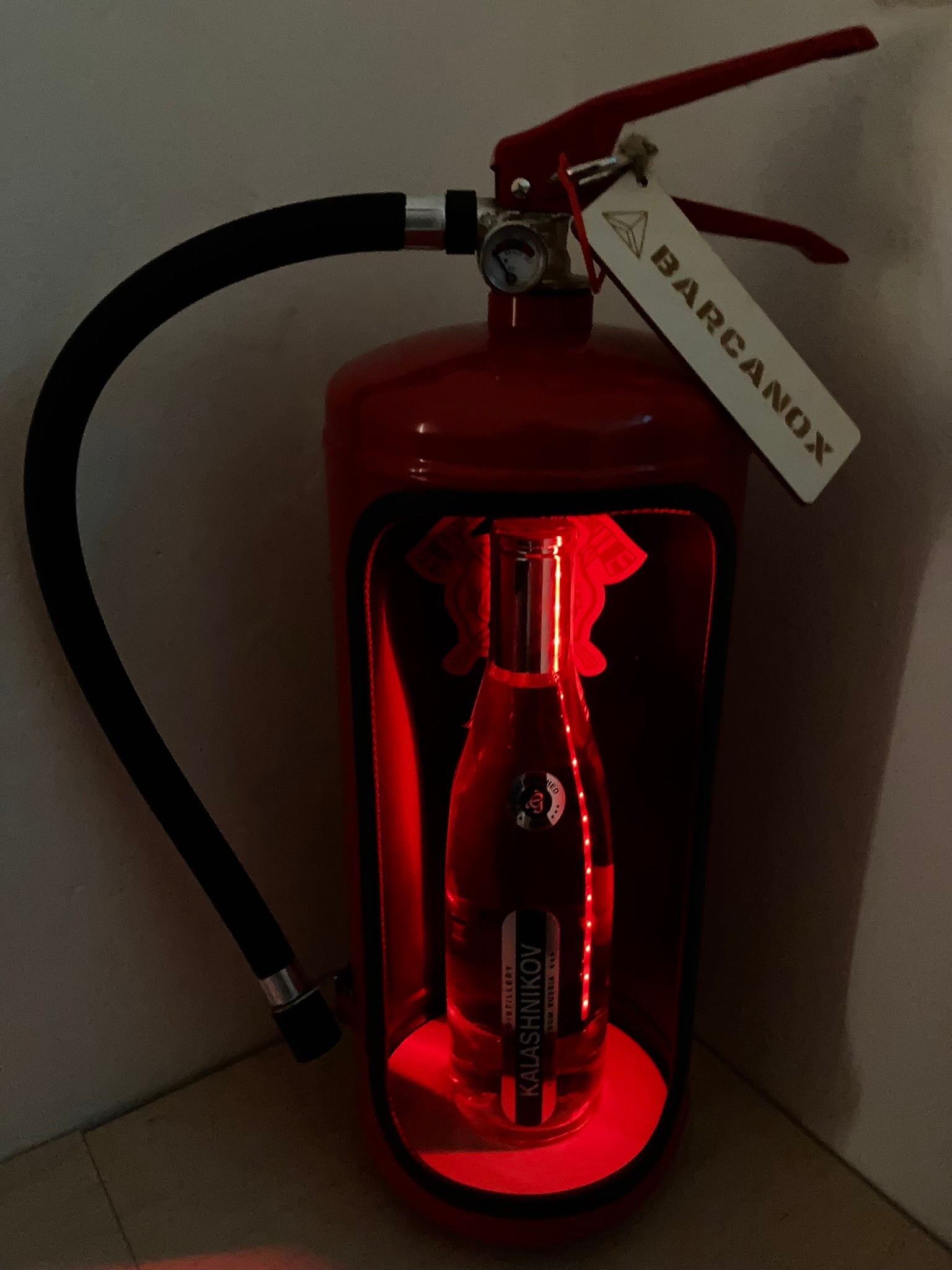 Hasičák bar s LED!!!