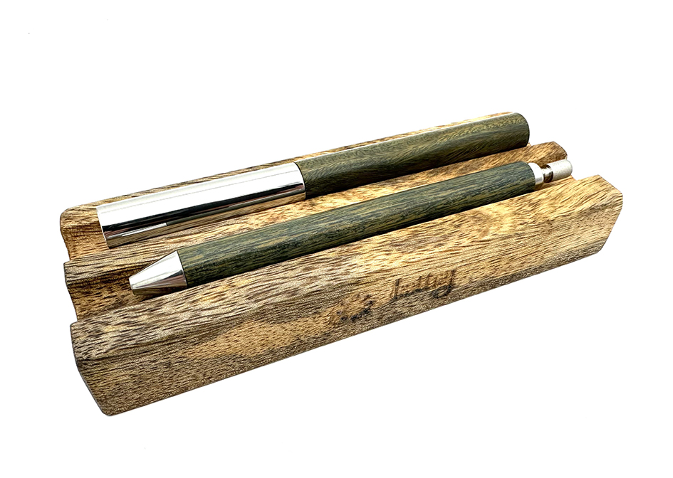 Amboyna burl
