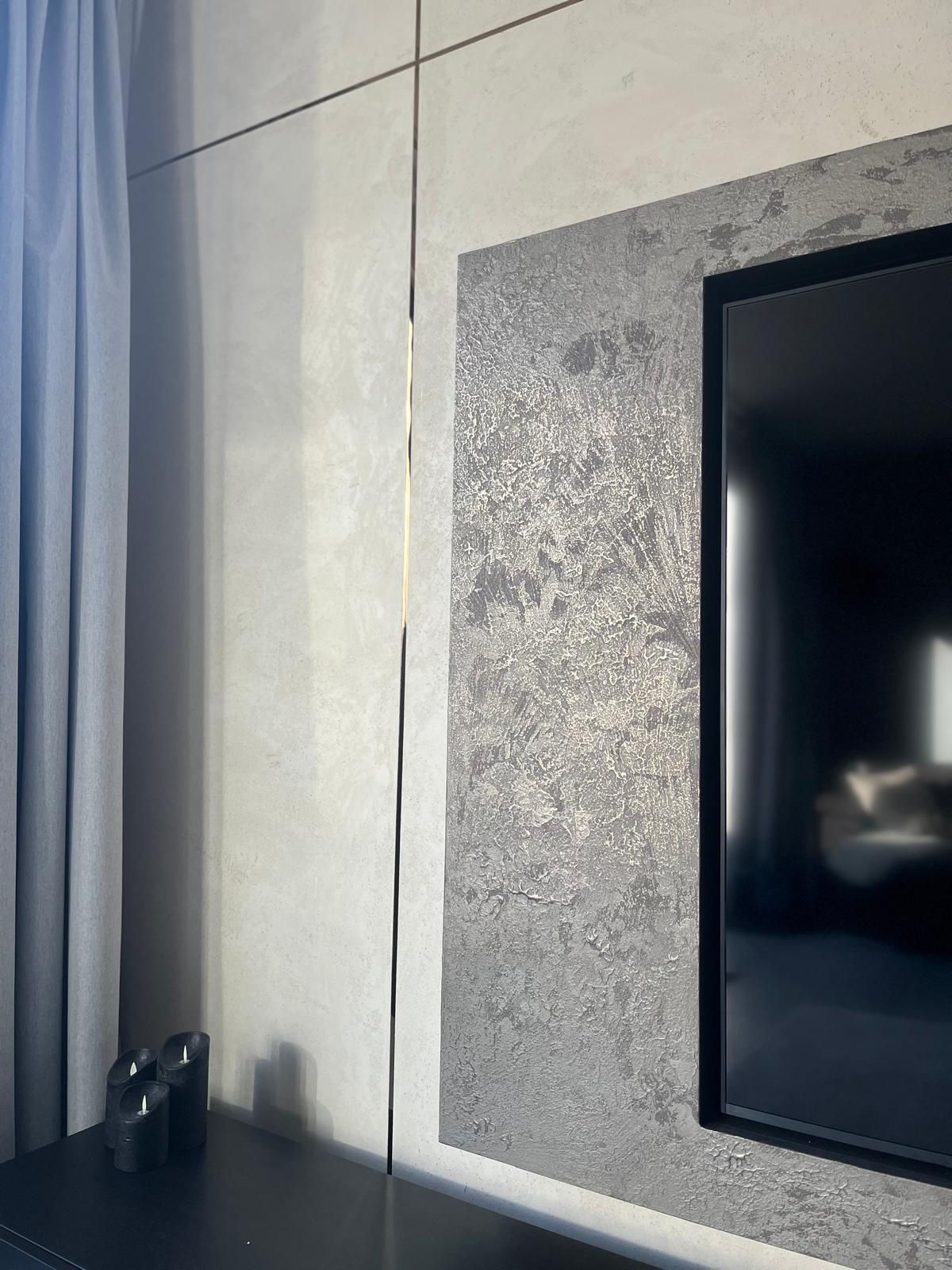 Dekoratív falfelület megvalósított enteriőrben – HausDeco.hu
