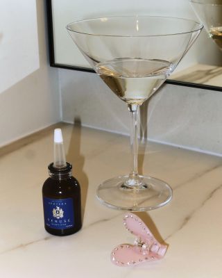 Lehounké intimní sérum Venuše, které bude něžně pečovat o tvé intimní partie 🫶🏻💫 Najdeš nyní i uvnitř Valentýnského...