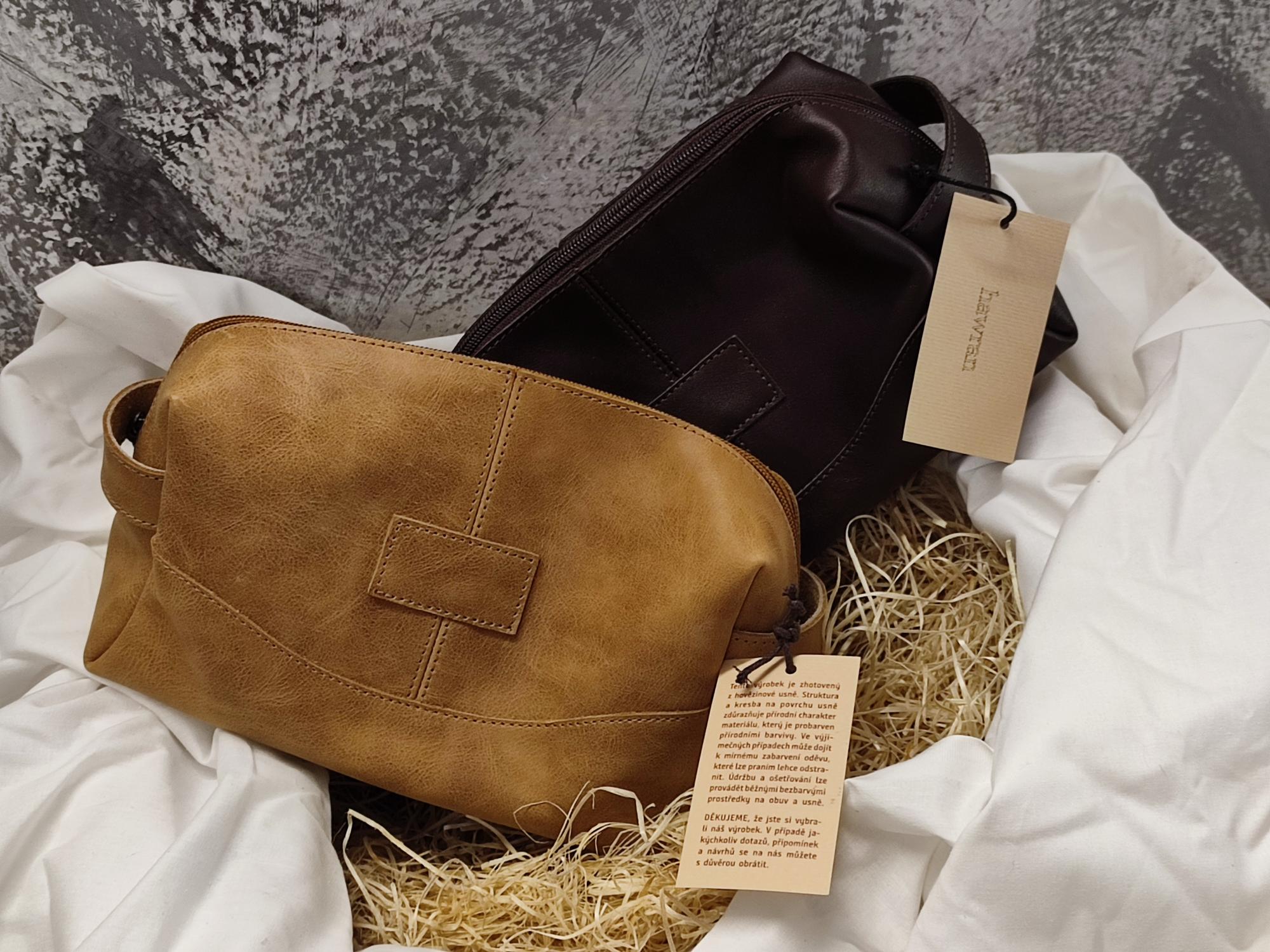 Jak rozpoznat výrobky z pravé kůže od těch z koženky?