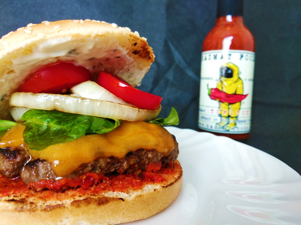Cheeseburger s Tomatoxinem